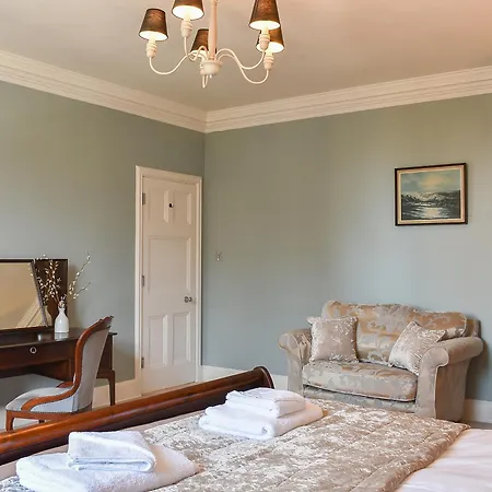 Esplanade Tatil Evi *