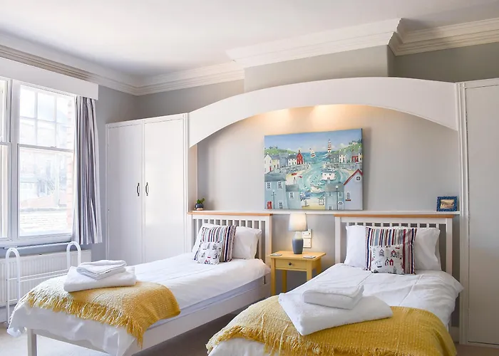 Esplanade * Σκάρμπορο