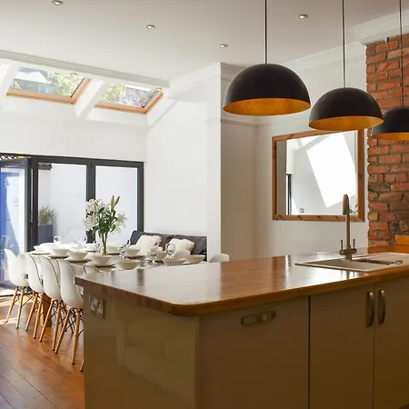 Esplanade * سكرابورو