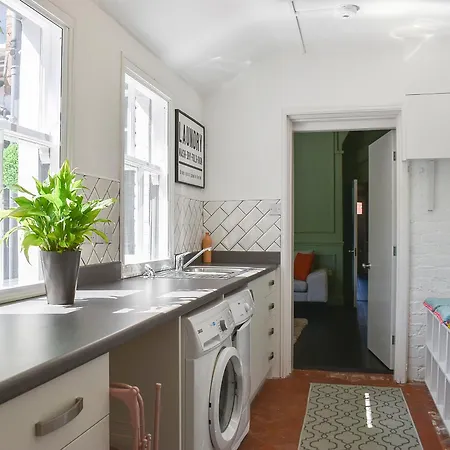 Esplanade * سكرابورو